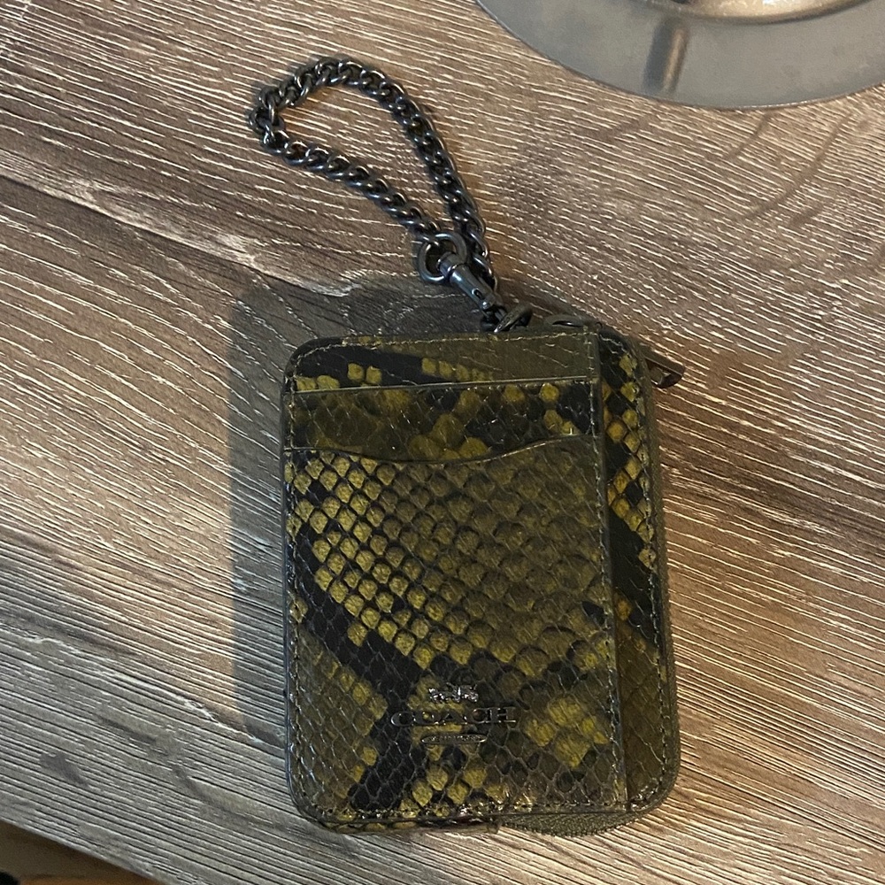 COACH NWT Snake-Print Card Holder with Chain - Olive/Black
